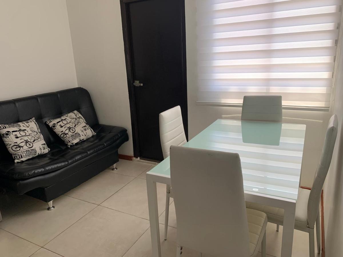 Apartamento cerca del CC Titan Plaza Bogotá Esterno foto